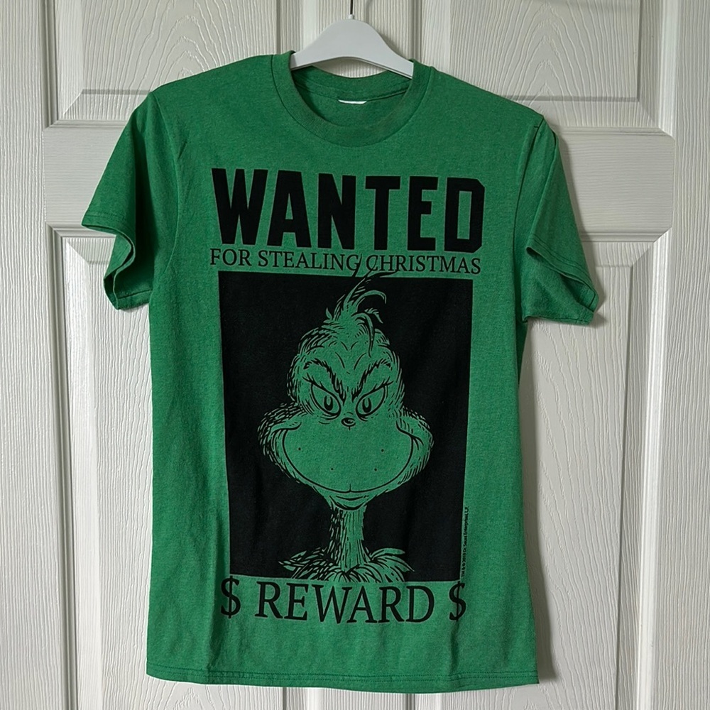 Women’s Green Grinch Graphic T-Shirt NC0231